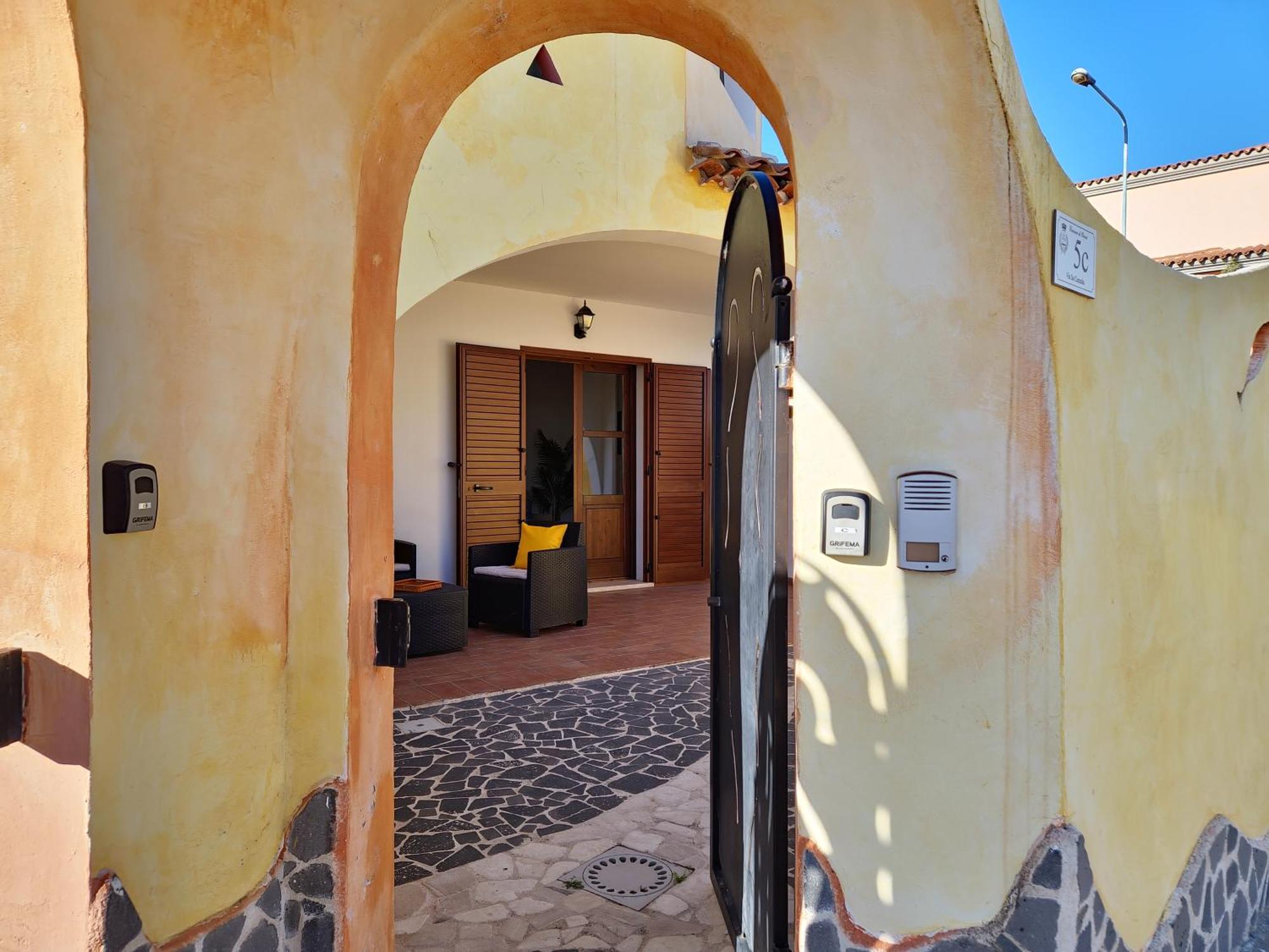 Dommos - Melodie Apartments Cala Liberotto Exteriér fotografie